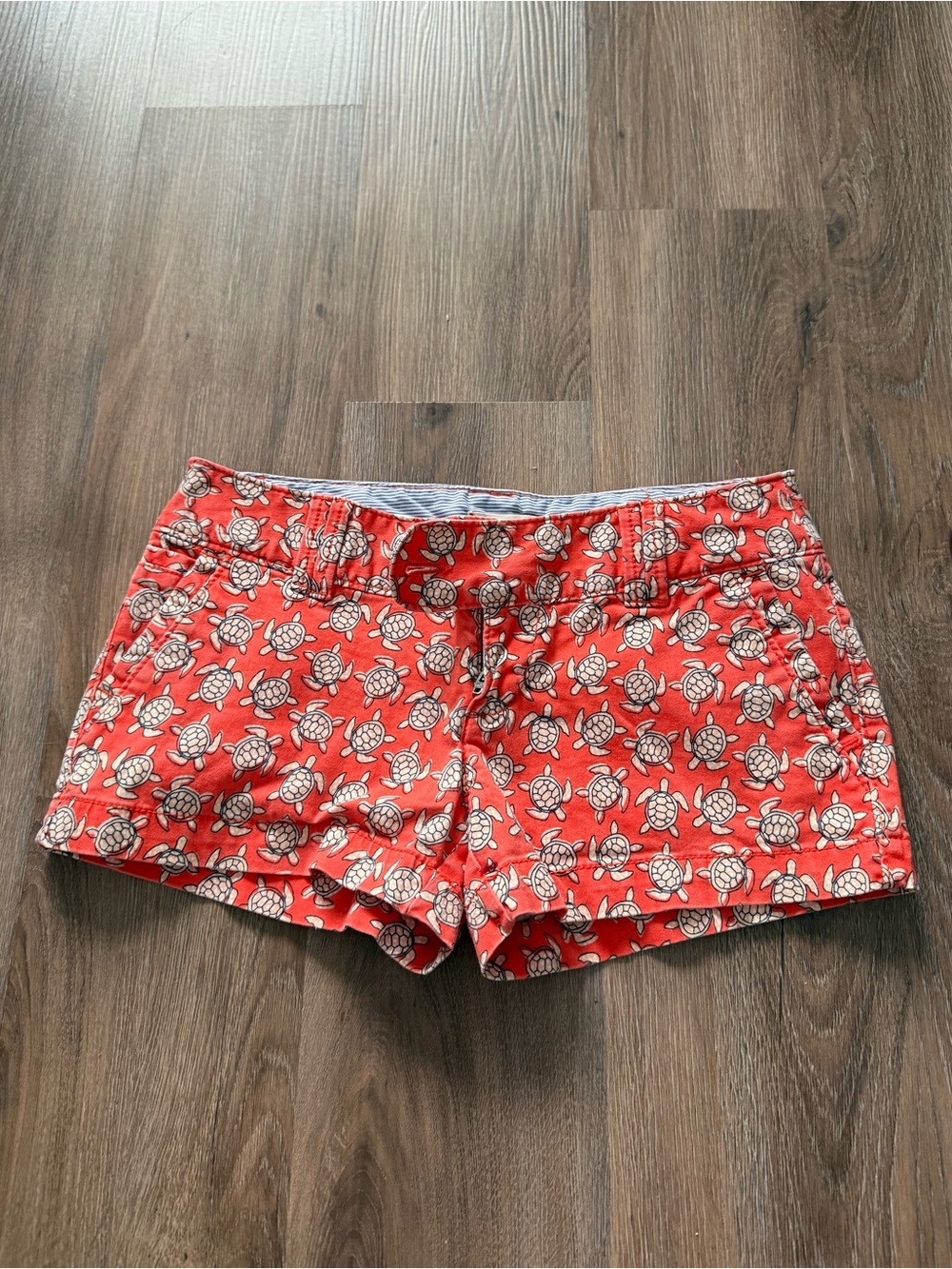 Red Camel Red Turtle-Print Jean Shorts